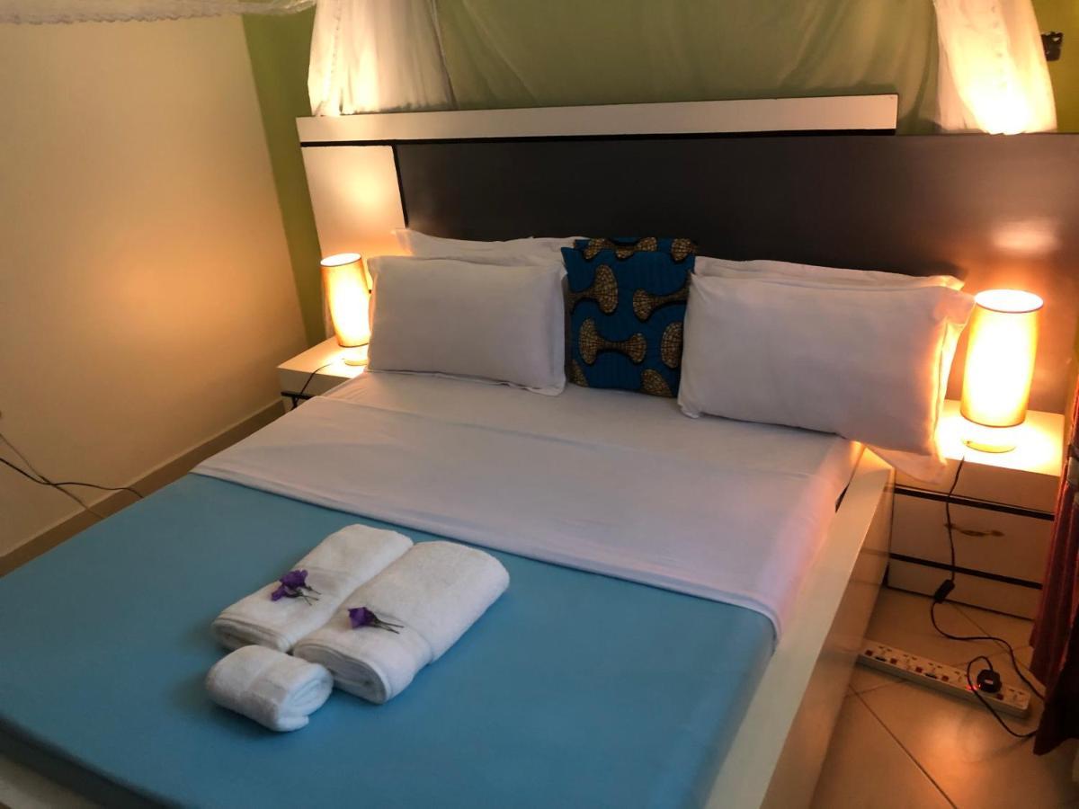 Airport Unique Hotel Entebbe Esterno foto